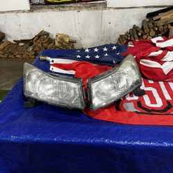 Chevy Cruze Headlights 