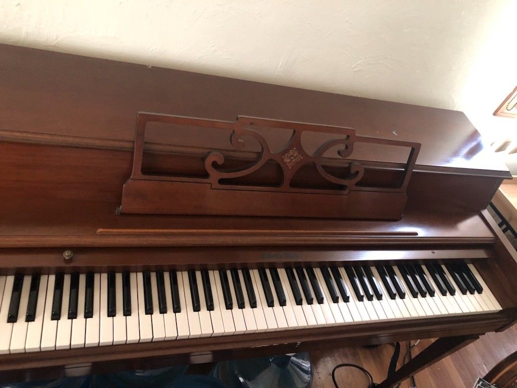 FREE UPRIGHT PIANO