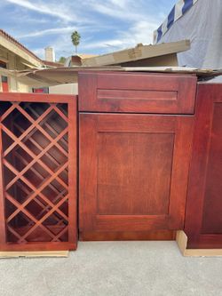 Kitchen Cabinets 50% Off $70 And Up
