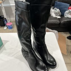 Boots 👢 Sz 9