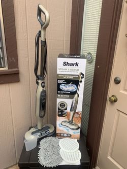 SHARK STEAM & SCRUB MOP