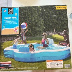 Family Pool 120 In X 110 In X 18 In H