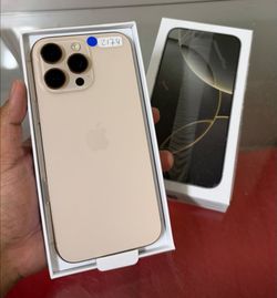 Unlocked Warranty Included