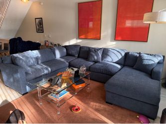 Cindy Crawford Sectional Queen Sleeper Like New