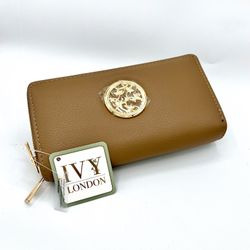 Ivy London wallet