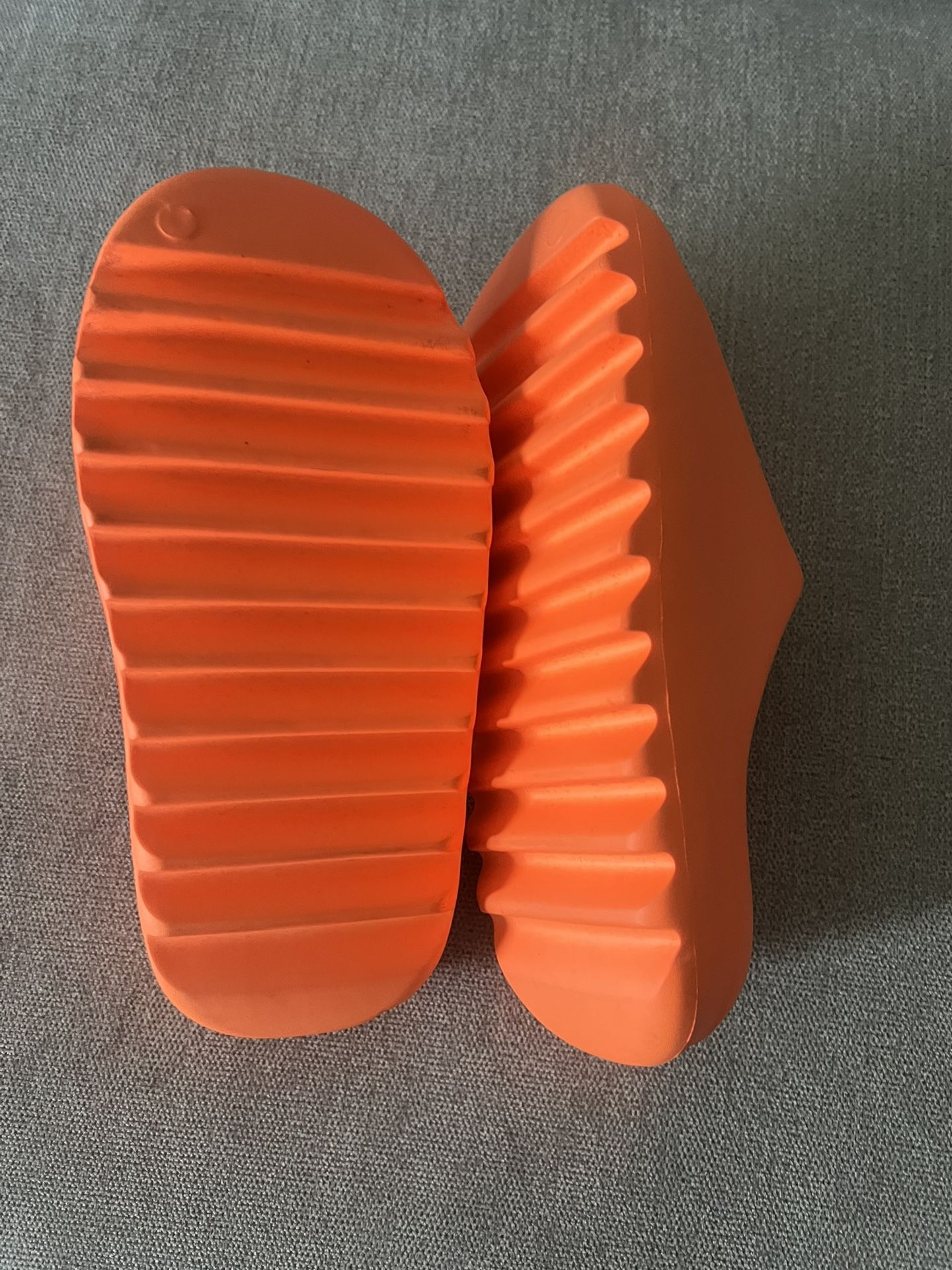 Enflamed Yeezy Slides Size 6 Never Worn Box