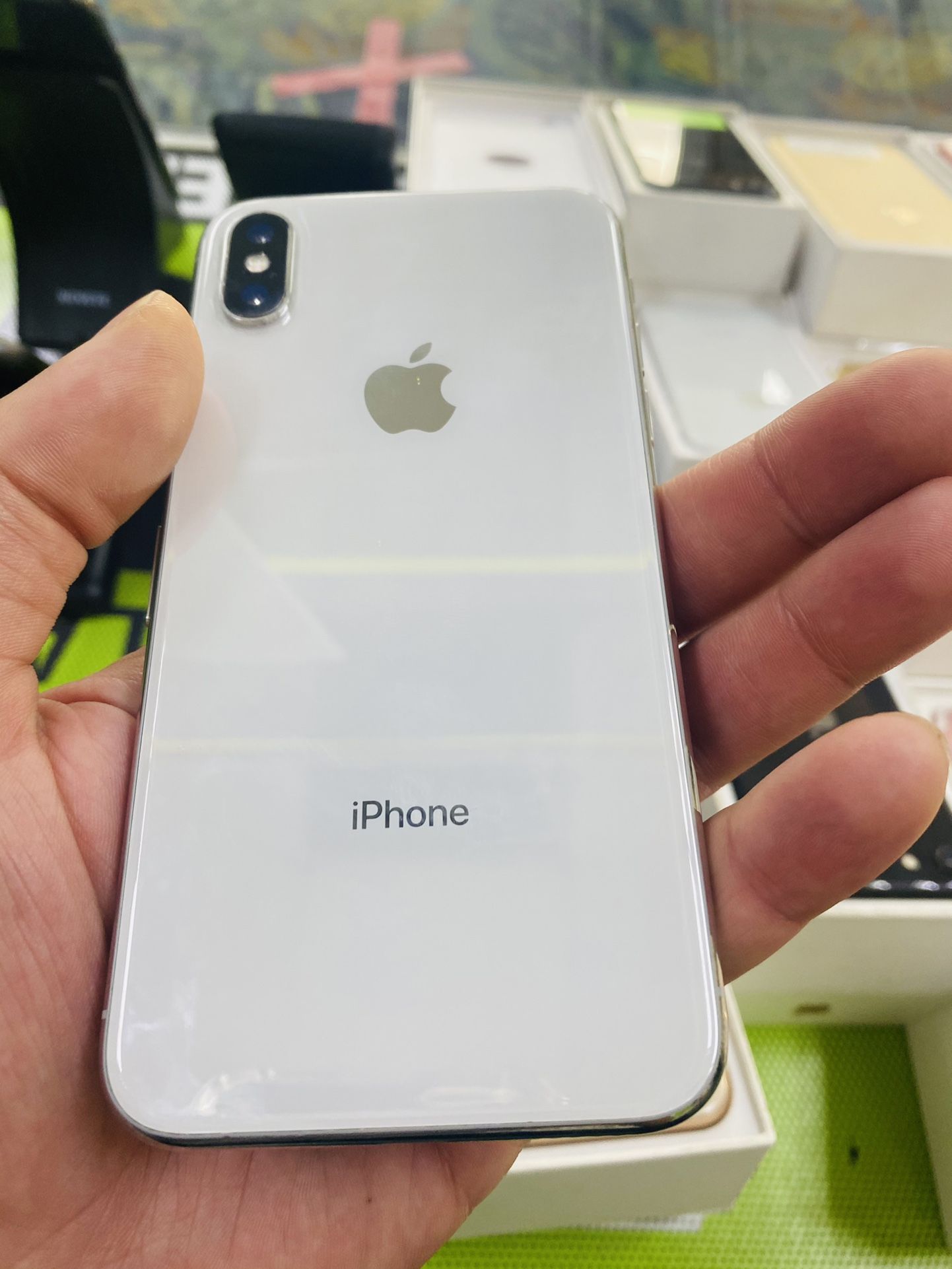 🔥iPhone X 64 GB Factory unlocked with warranty