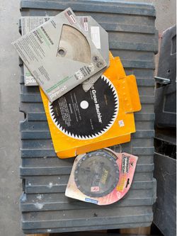 Assorted saw blade lot $30 firm