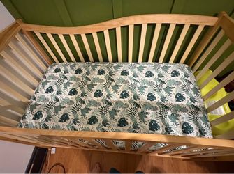 Crib, Mattress and Sheets