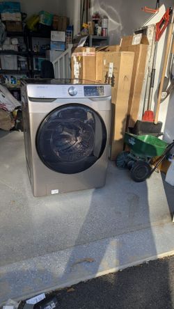 Samsung Front-Load Washer with Steam – Champagne Finish