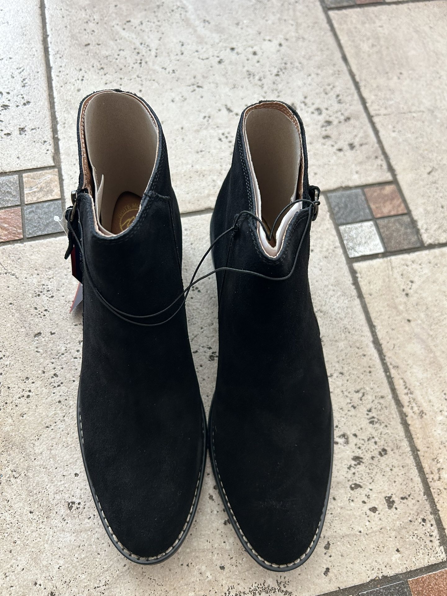 NWT White Mountain women genuine leather upper ankle boots