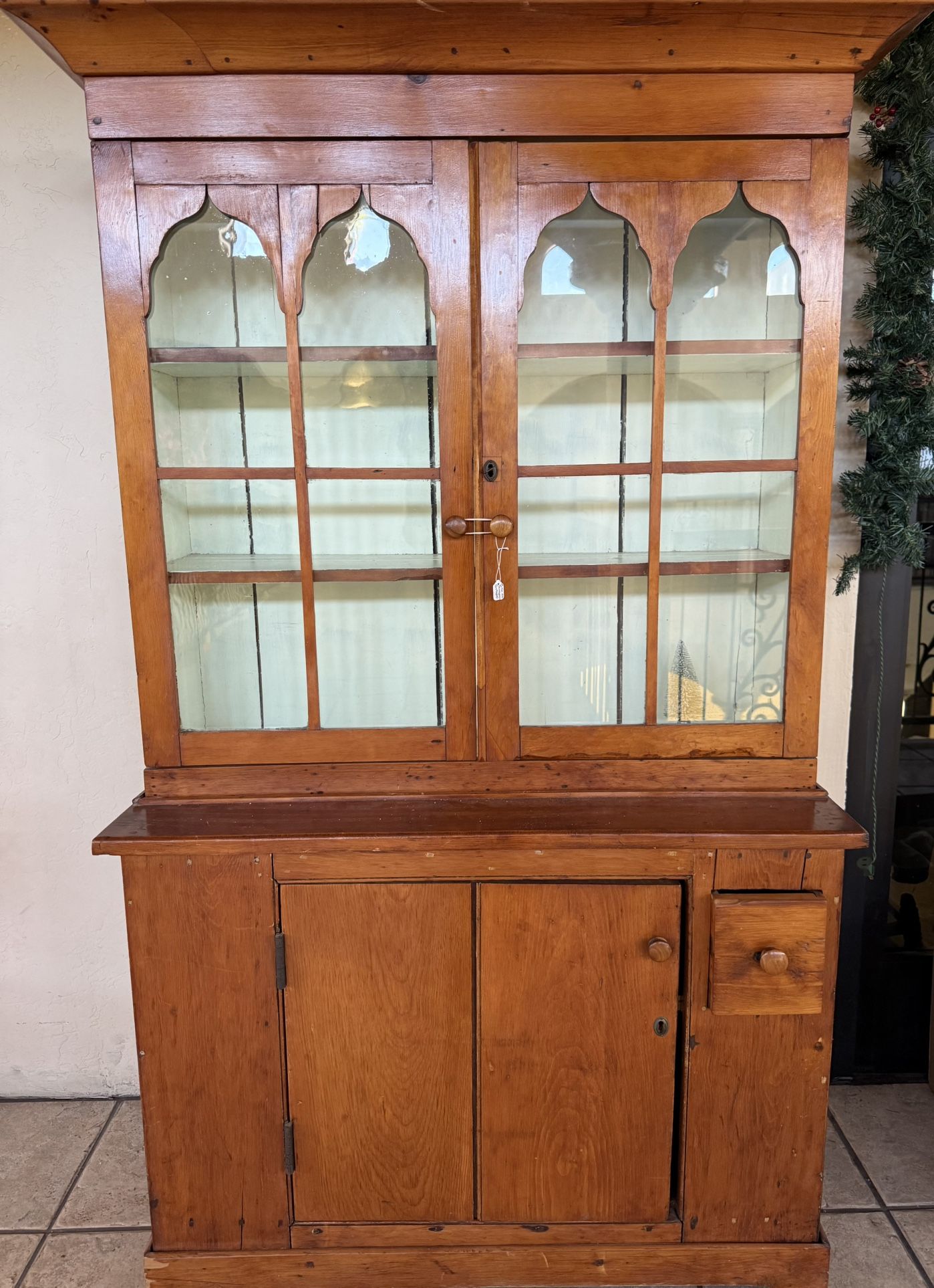 Antique 1820 Pennsylvania Cupboard/China Cabinet
