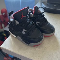 Jordans 4 Size 6C