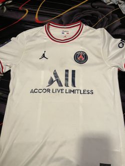 PSG jersey size large