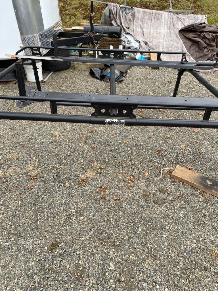 Kargo Master Ladder Rack