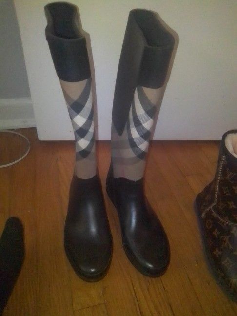 Burberry Rubber Rain Boots