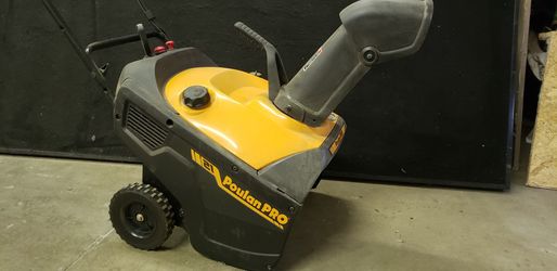 SNOW BLOWER NEW/NEVER USED