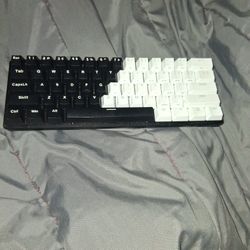 razer huntsman mini special edition slightly used