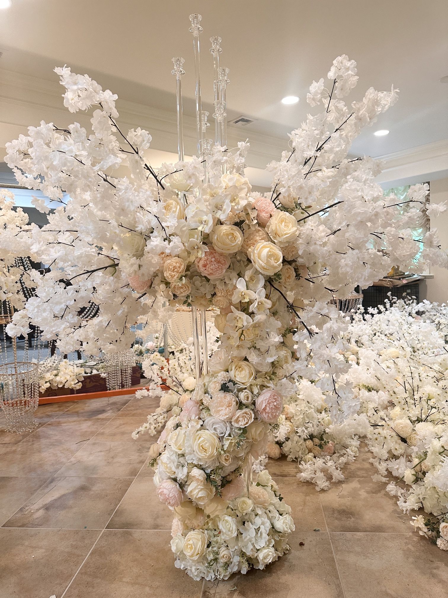 (4) Wedding centerpieces w/ Candelabras