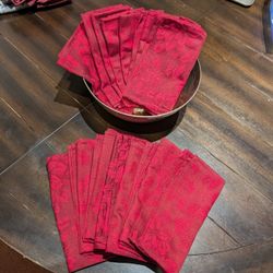 New Holiday Fabric Napkins (Red) 14 Napkins 
