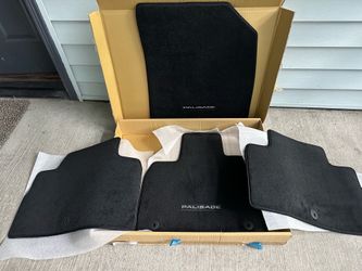 2020-2024 Hyundai Palisade Carpet Floor Mats (Brand New in Box) 4 piece