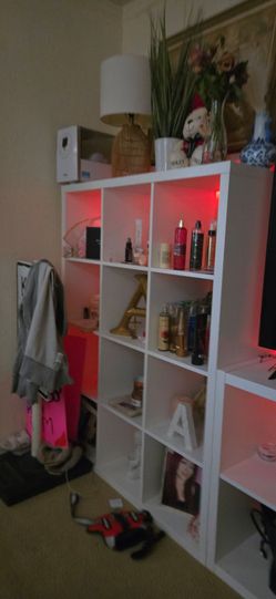 Ikea shelve 4x3 white good condition