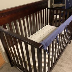 CRIB & CHANGING TABLE [NEW]