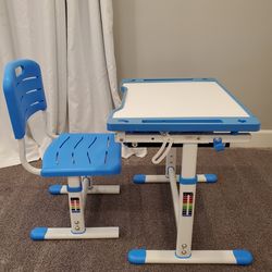 Adjustable Height Kids Desk