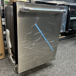 Stainless Steel Thermador Dishwasher With 3 Racks