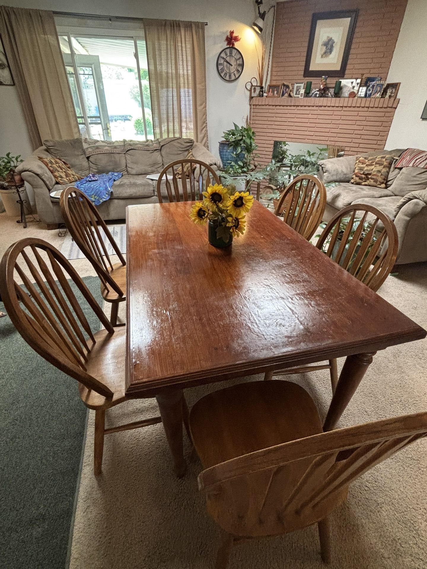 Dinning Room Table With 6 Chairs