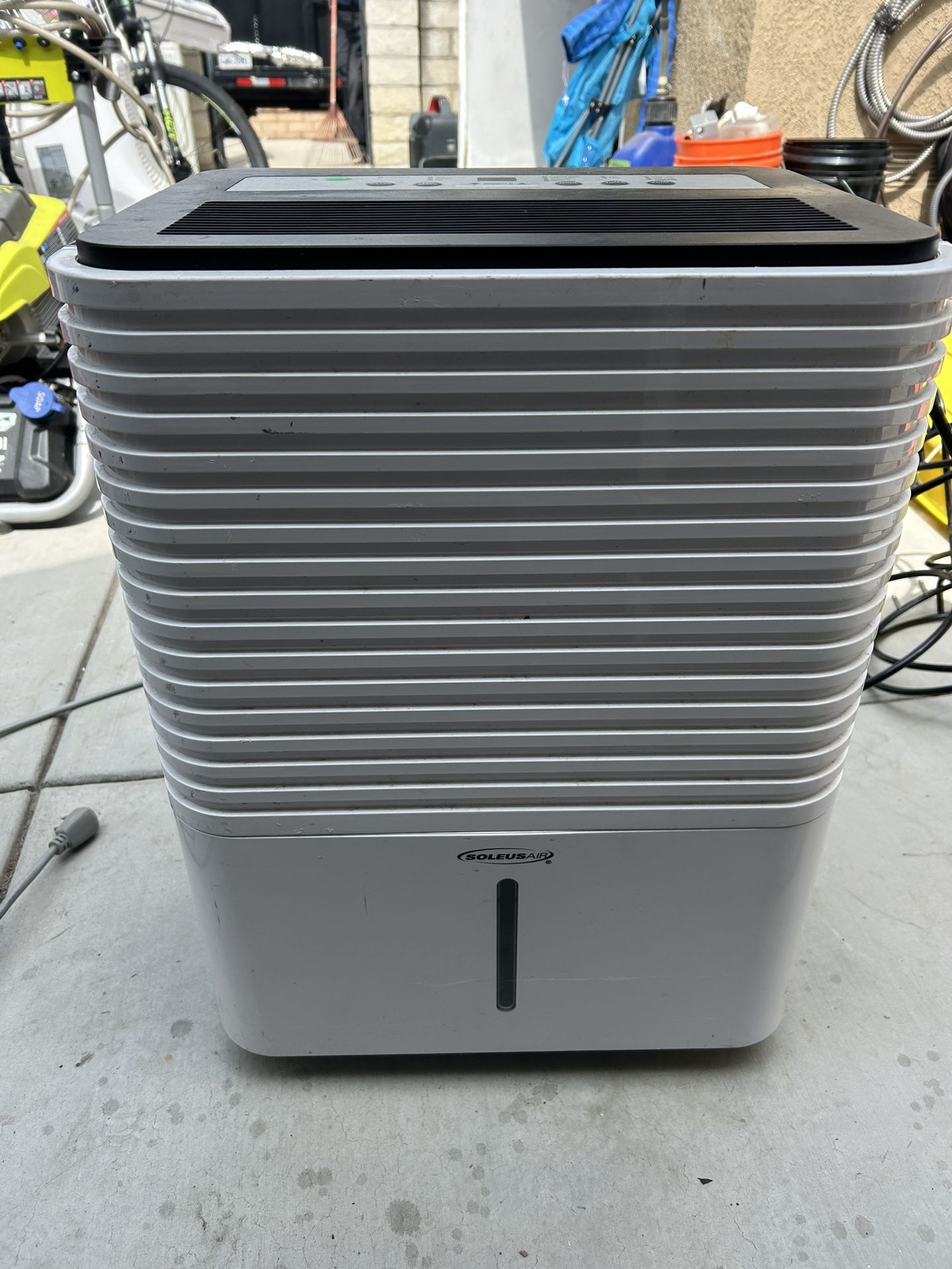 Dehumidifier