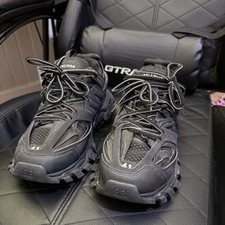 BALENCIAGA TRACK RUNNERS  SIZE 8