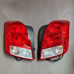 Pair Tail Lights Brake Lamps Assembly 2013-2019 Chevy Trax Halogen w/ Bulbs Left Right Side