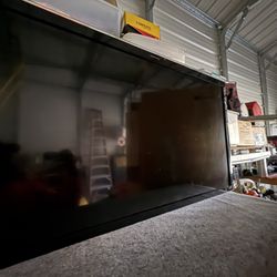 48 Inch Panasonic Flatscreen TV And Swivel Wall Mount