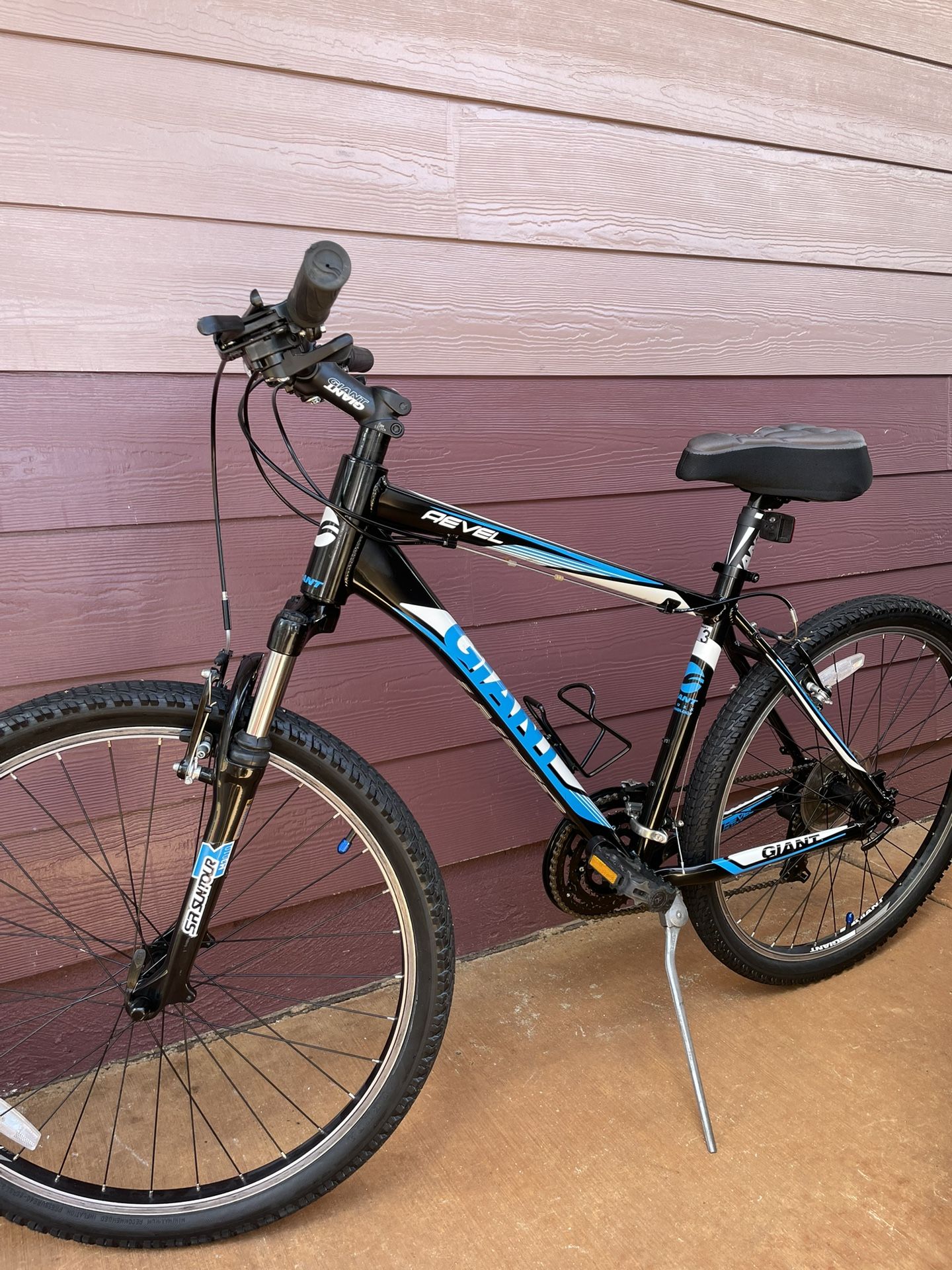 Giant Revel Mountain Bike
