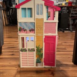 Barbie Doll House 