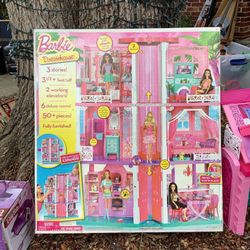 2013 Barbie Dreamhouse