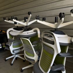 I Have 18 Steelcase  Serie  1 Desk Chair  And One Steelcase  Leap V2 Cloth  Material  All Chairs  You Can Buy One $100 Or Make Me Offer  For All 