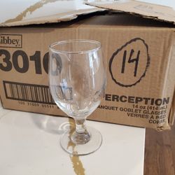 NEW Lot of 14 Libbey 3010 Perception 14 oz. Customizable Banquet Goblet Restaurant Bar Quality Clear