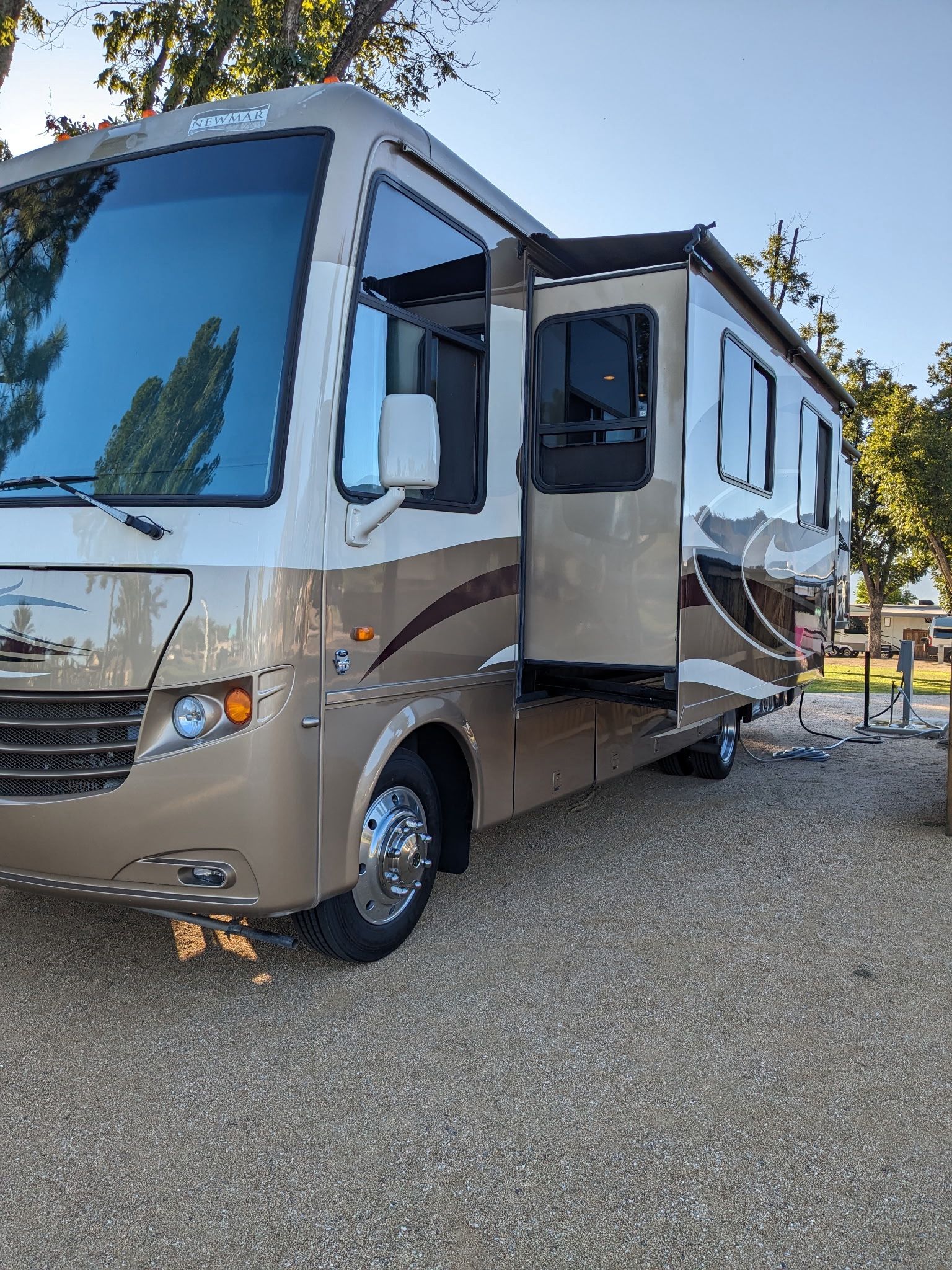 2013 Newmar Canyon Star 3313