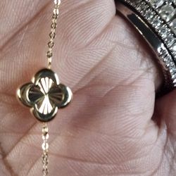 14kt Gold Diamonds Cut CLOVER BRACELET 