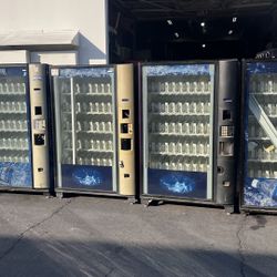 SODA VENDING MACHINE Bev Max 3 And 4