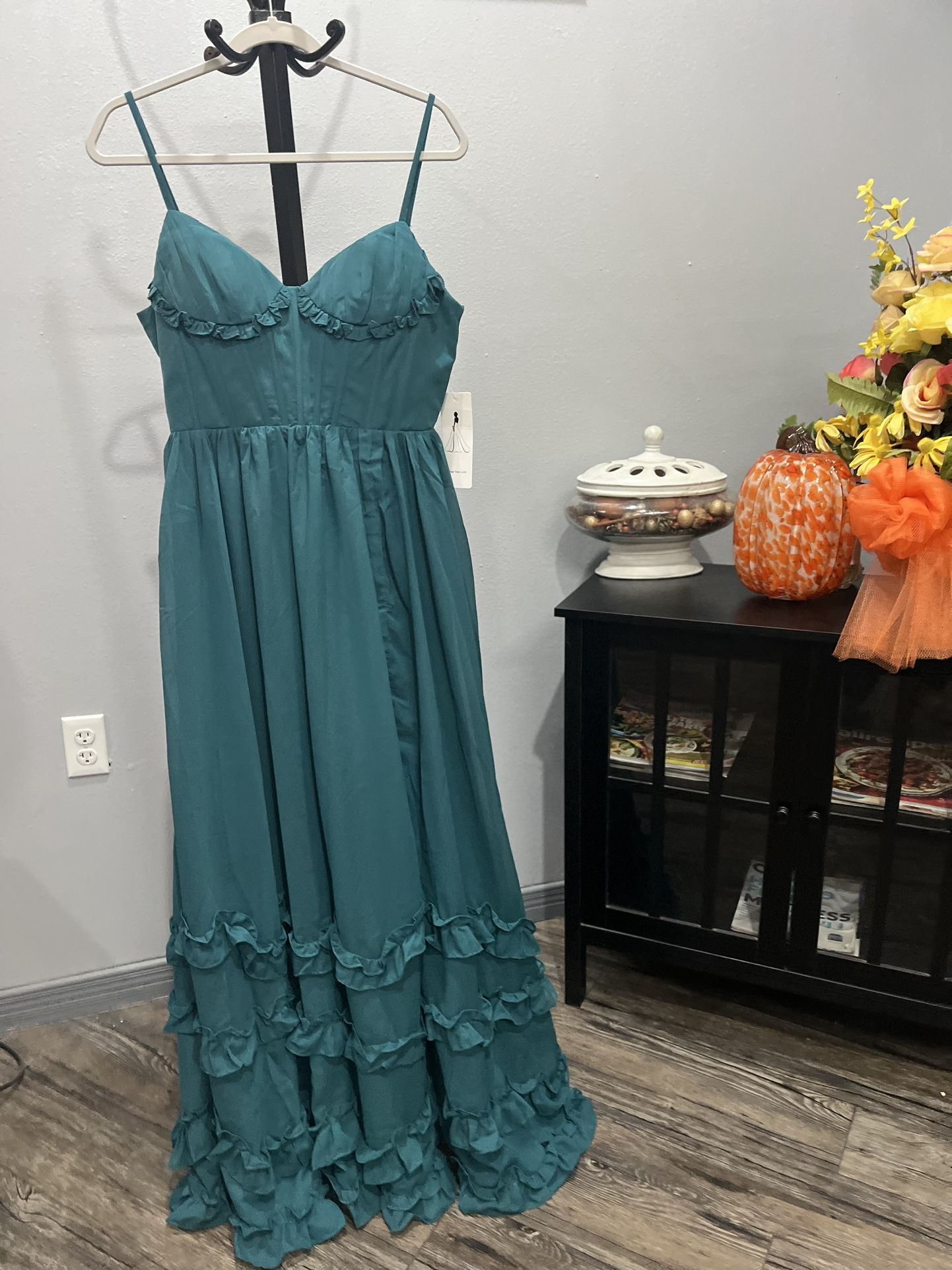 Teal Ruffled Maxi Dress Size 6 New With Tags!