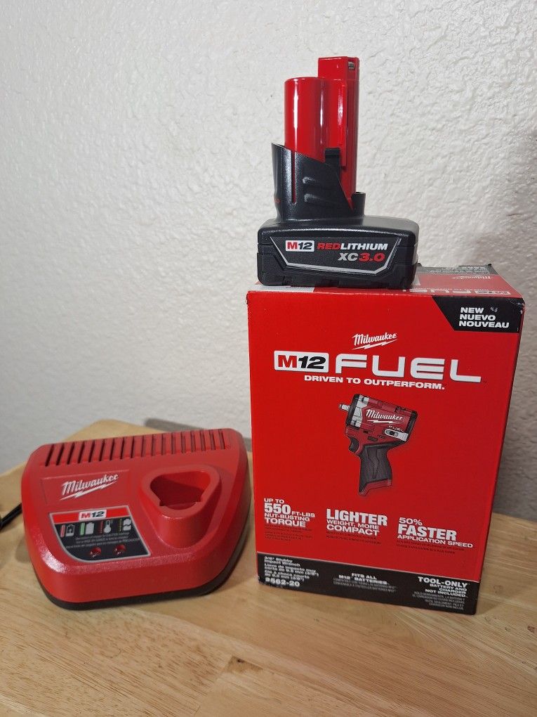 M12 3/8" Stubby Impact Wrench