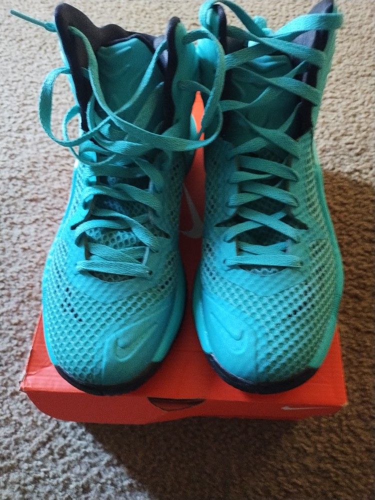 Men's Size 8 Nike Zoom Hyper Fuse (Color Aqua) Pick Up In Florence KY