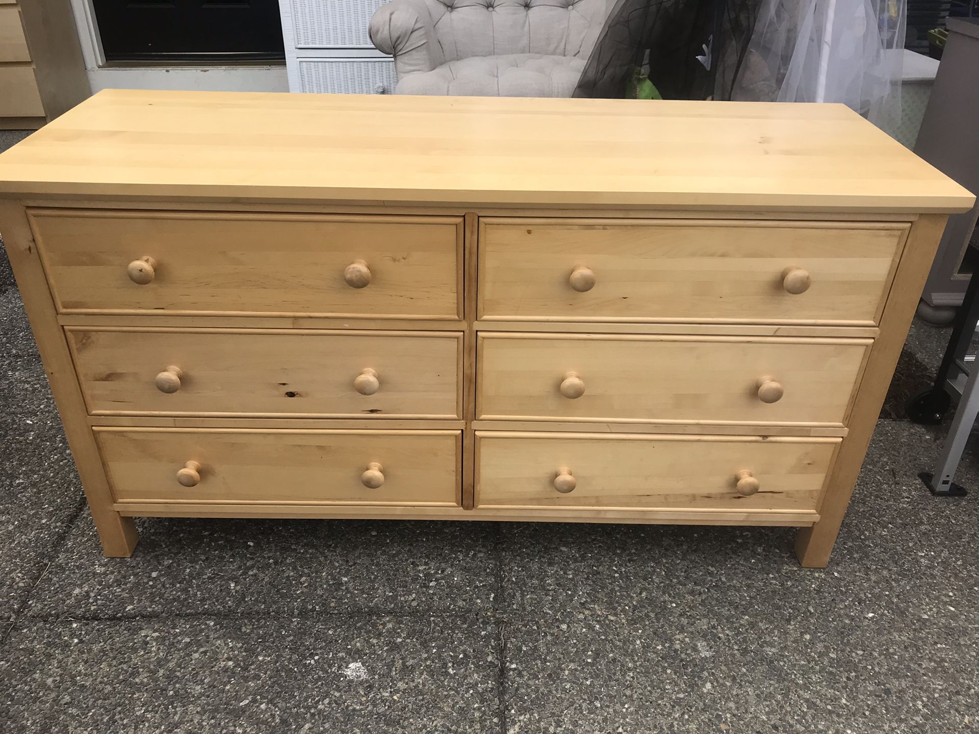 BEDTIME INC. 6 Drawer Dresser