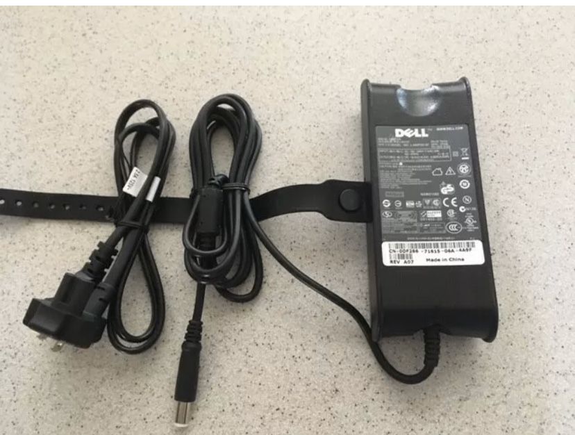 Dell ac adapter DA90PS0-00 BIG PIN