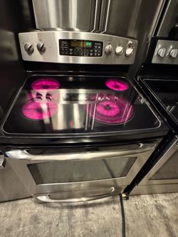 Stove  GE 30 wide