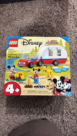 10777 Mickey and Minnie’s campaign trip