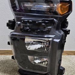 2020-2023 Chevrolet Silverado  OEM HD Headlight Left Driver Side Halogen